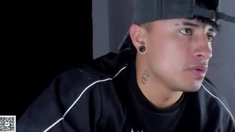 Snapshot of boylatin_777 chatting on 09.15.25 miguel online show from 09.15.25