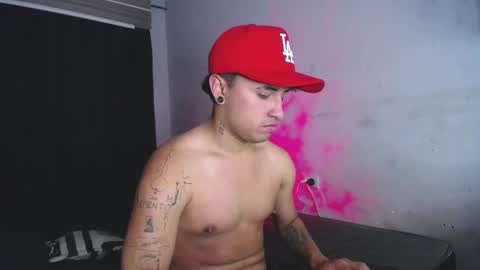 Snapshot of boylatin_777 chatting on 09.18.25 miguel online show from 09.18.25