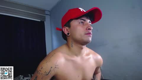 Snapshot of boylatin_777 chatting on 09.30.25 miguel online show from 09.30.25