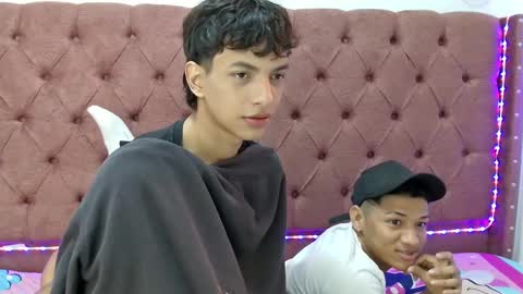 ALEX - TAYLER  -MIKE online show from 01.04.25