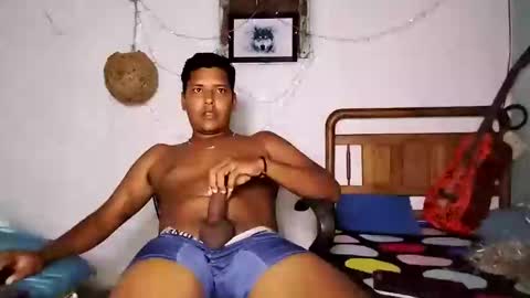 Snapshot of boysex1124 chatting on 01.12.25 andrew online show from 01.12.25