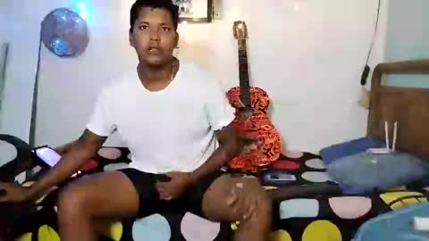 Snapshot of boysex1124 chatting on 01.22.25 andrew online show from 01.22.25