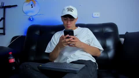 Paul and Max online show from 12.10.24