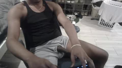 Snapshot of bquen400 chatting on 10.07.25 bquen400 online show from 10.07.25