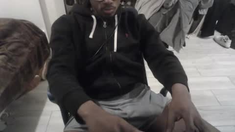 Snapshot of bquen400 chatting on 10.30.25 bquen400 online show from 10.30.25