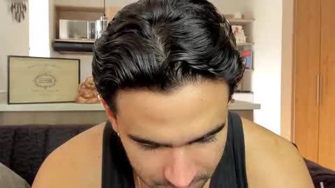 bradleymartin7 online show from 12.05.25