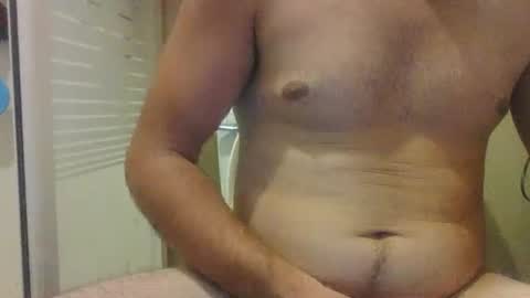 Snapshot of bradynoggle chatting on 11.01.25 bradynoggle online show from 11.01.25