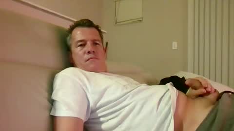 Snapshot of brafred1 chatting on 05.29.26 brafred1 online show from 05.29.26