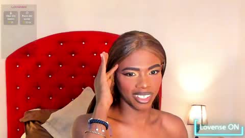 Snapshot of brandi_ross_ chatting on 05.11.26 Brandy online show from 05.11.26