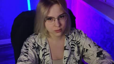 Belle  online show from 02.20.25