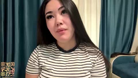 Snapshot of brandysveum chatting on 11.01.25 Aypril   online show from 11.01.25