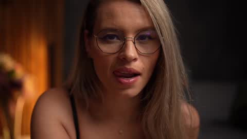 Alex online show from 02.05.25