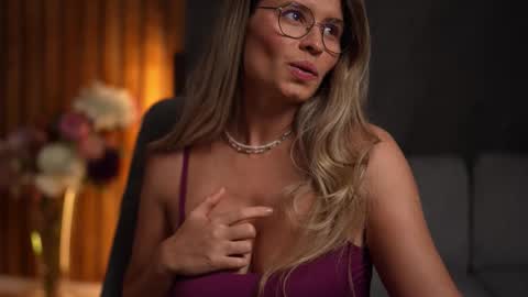 Alex online show from 10.04.25