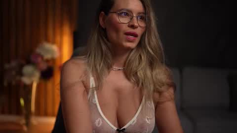 Alex online show from 10.13.25