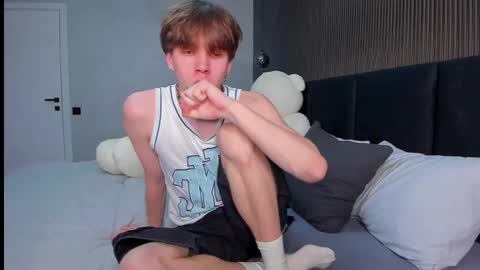 Snapshot of braxiboy chatting on 02.20.25 Brax online show from 02.20.25