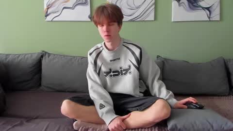 Snapshot of braxiboy chatting on 03.01.25 Brax online show from 03.01.25