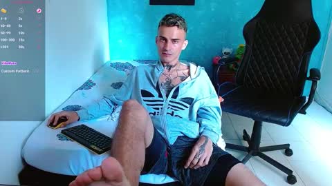Snapshot of bray_hotboy chatting on 12.07.24 Bray Hotboy online show from 12.07.24