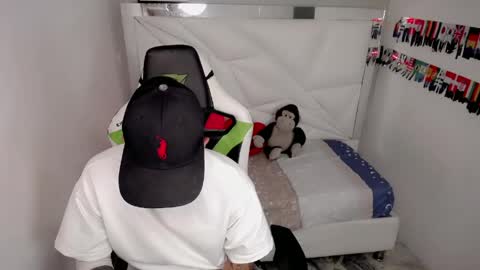 Snapshot of brayan_lopezz chatting on 05.09.26 BRAYAN online show from 05.09.26