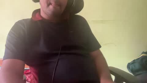 Snapshot of brazzerslover chatting on 02.19.25 dont tell me u like to see me if you cant follow me online show from 02.19.25