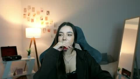 Rachel online show from 04.14.26