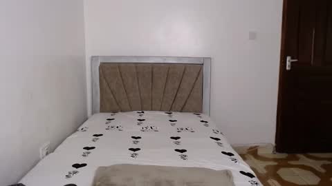 Snapshot of breasticles_msh chatting on 02.19.25 sweet Meri online show from 02.19.25