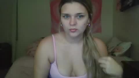 Snapshot of breebabexoxo chatting on 06.12.26 breebabexoxo online show from 06.12.26