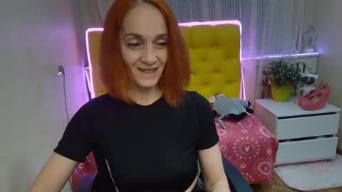 Snapshot of breeterner chatting on 02.04.25 breeterner online show from 02.04.25