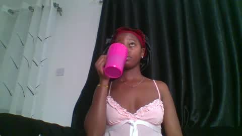 Snapshot of breezykan123 chatting on 08.06.26 breelia online show from 08.06.26