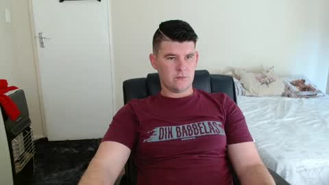 Snapshot of brendansexyboy098754 chatting on 05.28.26 ask me lol online show from 05.28.26