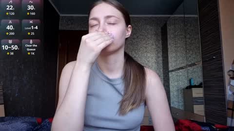 Mia   online show from 02.12.26