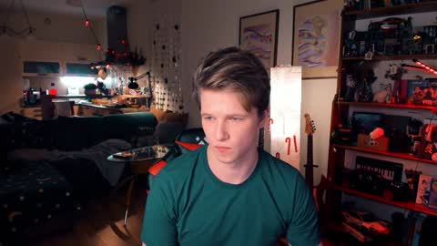 Snapshot of brestonsweet chatting on 01.04.25 brestonsweet online show from 01.04.25