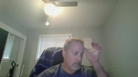 Snapshot of brettsky chatting on 06.25.26 hey online show from 06.25.26