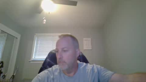 Snapshot of brettsky chatting on 08.02.26 hey online show from 08.02.26