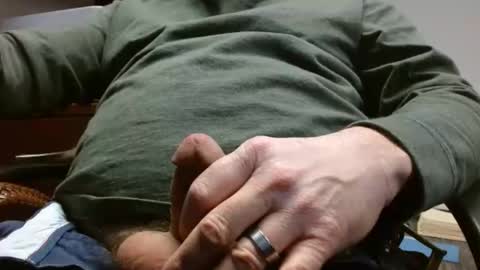 Snapshot of bri19741974 chatting on 11.30.25 WorkinandPlayin online show from 11.30.25