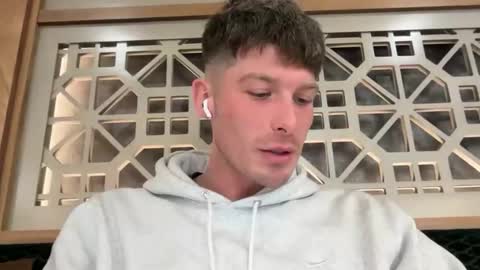 Snapshot of briahcscott chatting on 12.22.25 briahcscott online show from 12.22.25