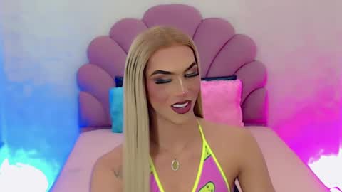 BRIANA online show from 02.02.25