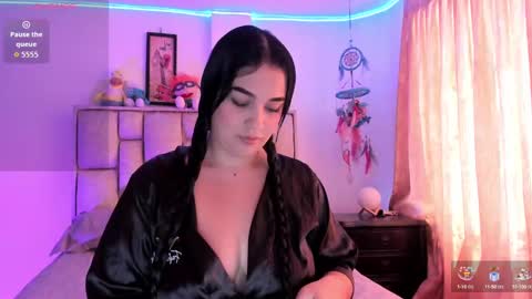 Snapshot of brianaguzman chatting on 11.08.25 online show from 11.08.25