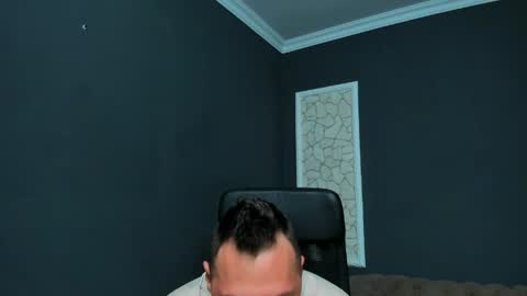 Snapshot of brianhunts chatting on 04.27.26 Brian online show from 04.27.26