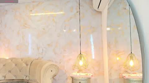 Brianna  online show from 09.21.25