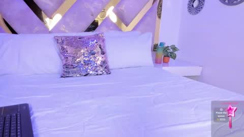 Brianna  online show from 09.27.25