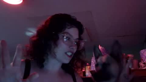 Snapshot of briarmrose chatting on 03.13.26 briarmrose online show from 03.13.26