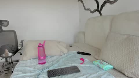    online show from 01.17.25