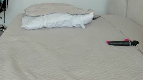    online show from 01.18.25