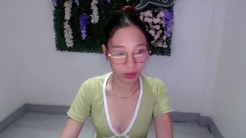 brie_belle online show from 12.27.24