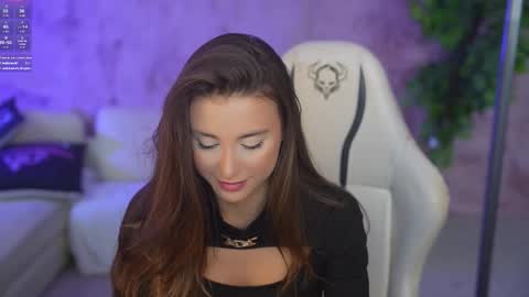 Diamonds Girls online show from 10.15.25