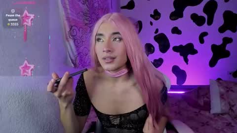 Snapshot of brihanna_cooper chatting on 09.26.25 bri online show from 09.26.25