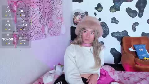 Snapshot of brihanna_cooper chatting on 10.10.25 bri online show from 10.10.25