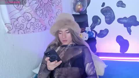 Snapshot of brihanna_cooper chatting on 12.22.25 bri online show from 12.22.25