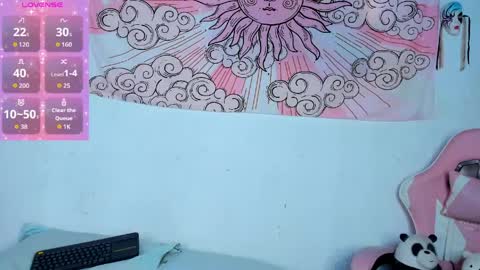 Snapshot of brihanna_cooper chatting on 05.17.26 bri online show from 05.17.26