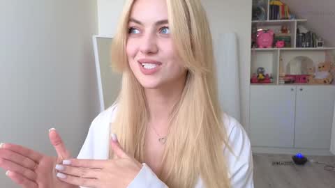 Vi. online show from 03.11.25